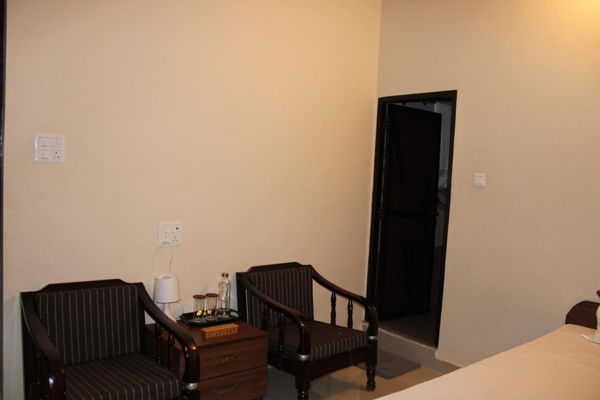 Aditya Homestay Bir-Billing Surrounded By Mountains Exterior photo