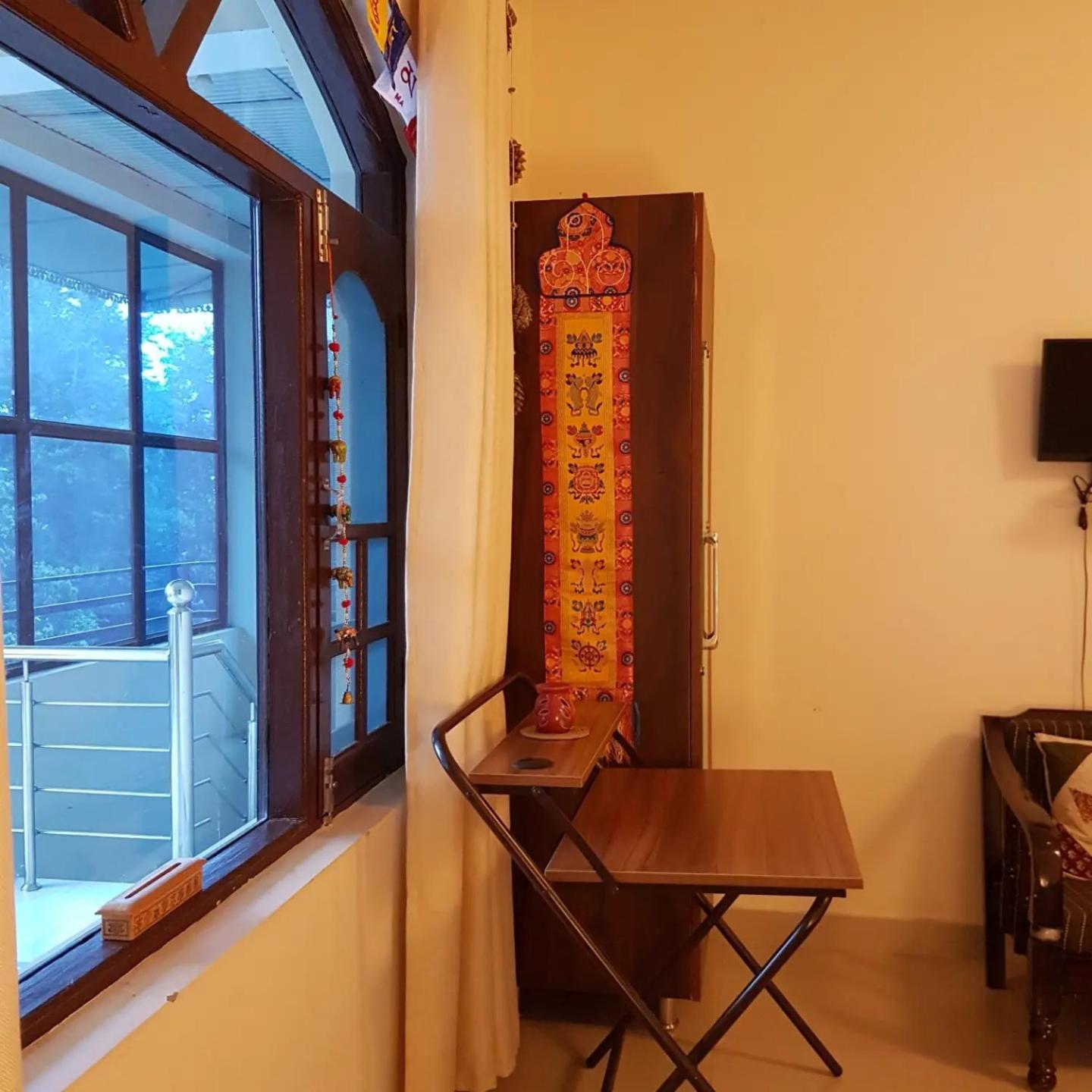 Aditya Homestay Bir-Billing Surrounded By Mountains Exterior photo