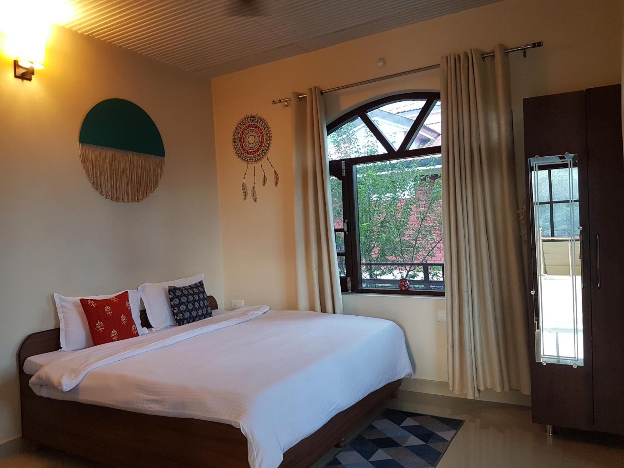 Aditya Homestay Bir-Billing Surrounded By Mountains Exterior photo